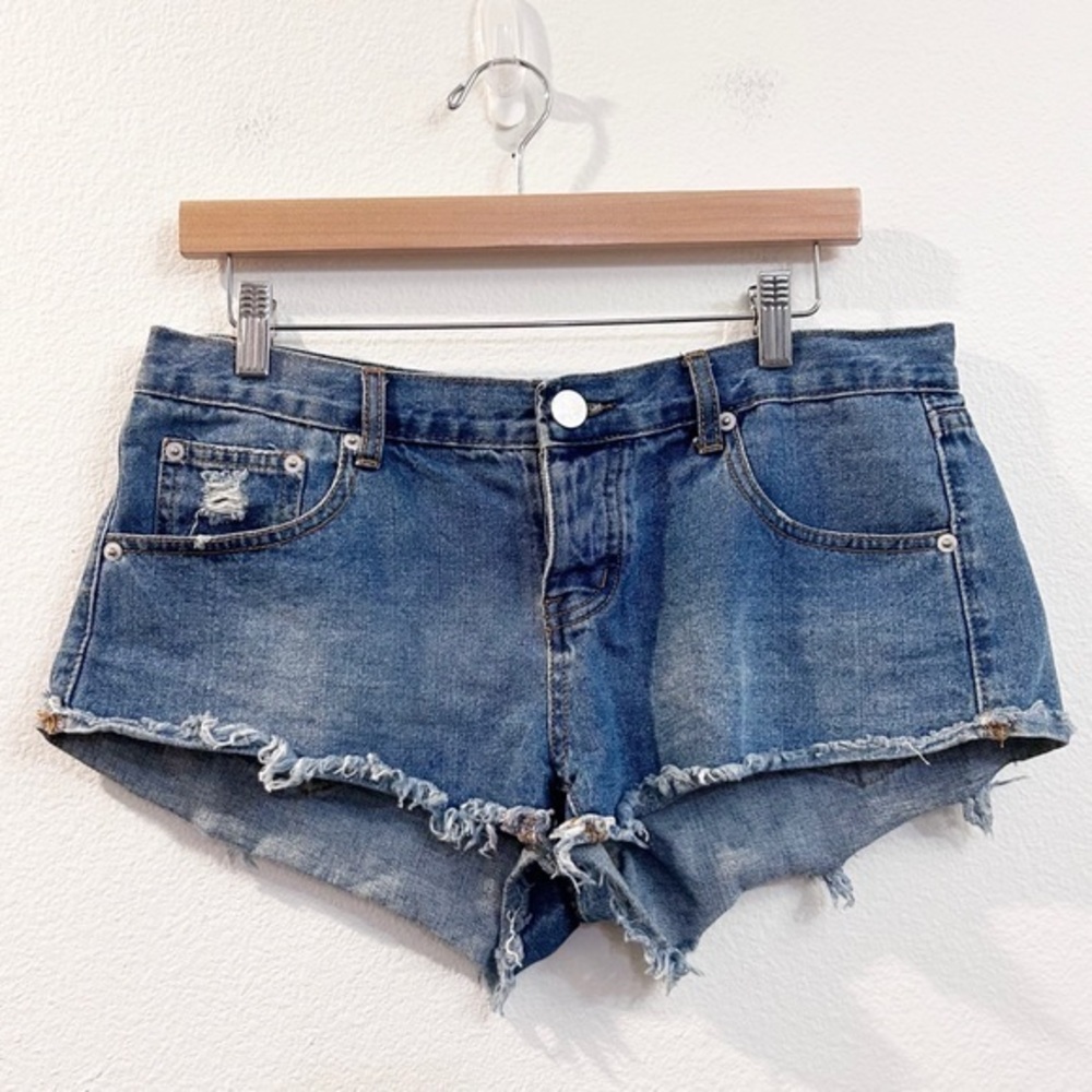 Superdown Midrise Distressed Denim‎ Cutoff Shorts Size 28